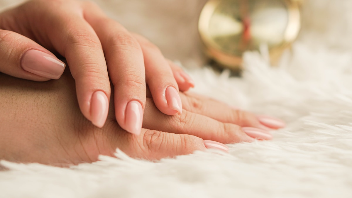 Gloss nail finish